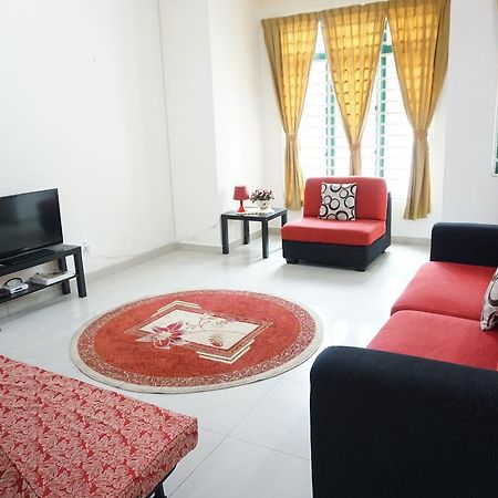 Warisan Indah Homestay Klia 1 Melayu Sahaja Σεπάνγκ Εξωτερικό φωτογραφία