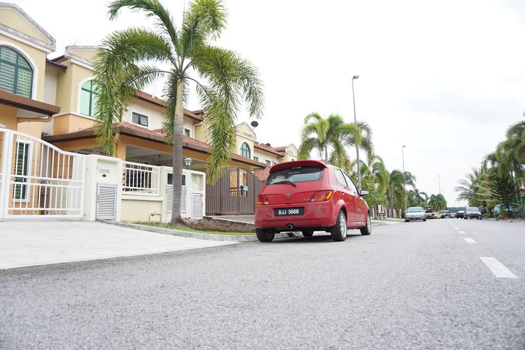 Warisan Indah Homestay Klia 1 Melayu Sahaja Σεπάνγκ Εξωτερικό φωτογραφία